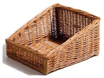 Brödkorg, rektangulär, handflätad i brunt, 30x35x19 cm, front 9 cm